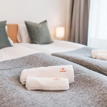 Forenom Serviced Toeoeloe Apartment