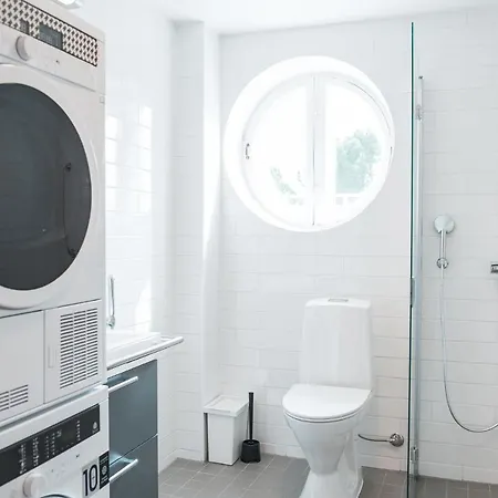 Forenom Serviced Toeoeloe Apartment *