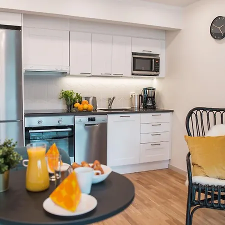 Forenom Serviced Toeoeloe Apartment *