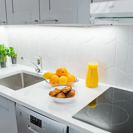 Forenom Serviced Toeoeloe Apartment